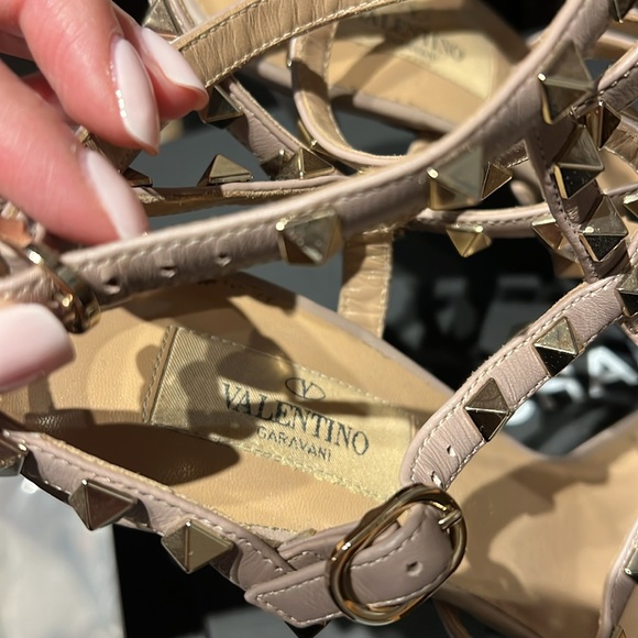 Valentino Garavani Beige Rockstud Heeled Sandals - Picture 3 of 3